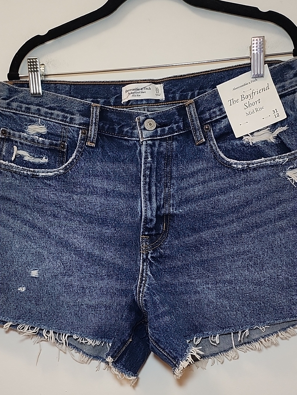 Abercrombie&Fitch The Boyfriend Short  mid-rise medium wash distressed Sz 31/12 - Picture 15 of 16